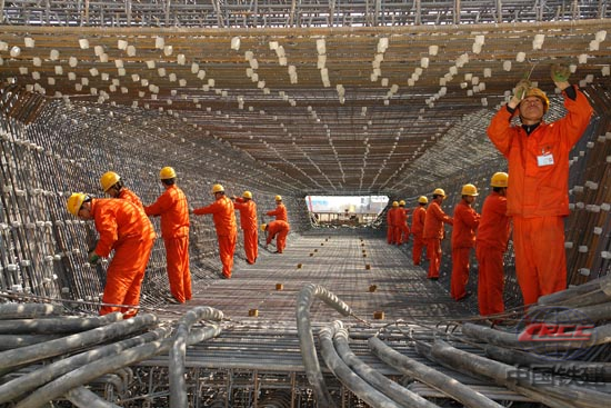 京津客運(yùn)專(zhuān)線(xiàn)箱梁工程施工